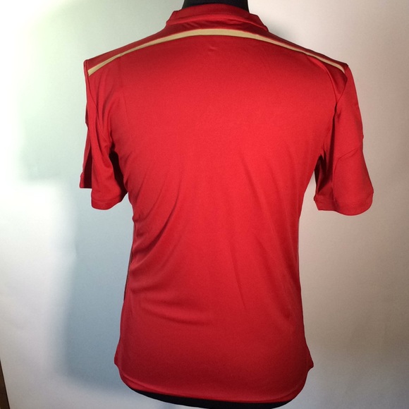 Spain Home Jersey - OPEN TO OFFERS!😊💵💵💵 - Picture 3 of 6